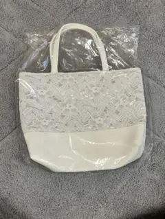 レースデザイン ホワイトトートバッグ