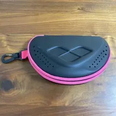 arena ゴーグルケース　ピンク