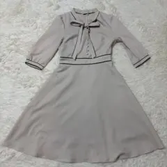 アプワイザーリッシェ　パール釦ボウタイワンピース