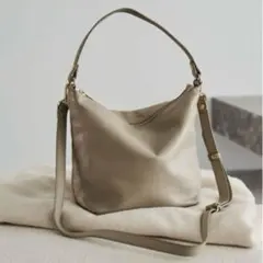 【美品】russet ソフトレザーシンプルショルダーバッグ　2wayのサムネイル