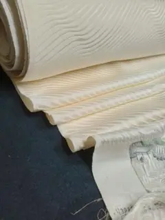 未仕立て　白生地・着尺　正絹 地模様入り 紋意匠 着物 生地　 未使用品