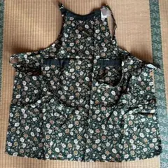 花柄エプロン 緑色