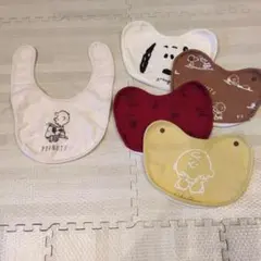 PEANUTSスヌーピー　ベビースタイ 替え付き