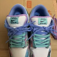Nike Futuraのサムネイル