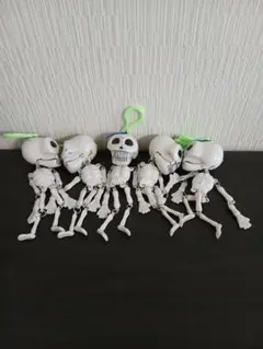 スケルトン キーホルダー 7体セット