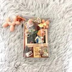 Item thumbnail for item 7cc0e3e3-61ac-48ff-972e-d4b58634c6d6