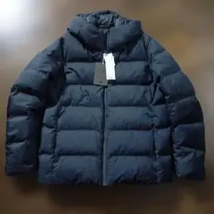 シームレスダウン ダウンジャケット