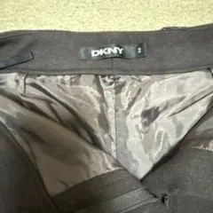 DKNY ブラウンストレートパンツ サイズ2