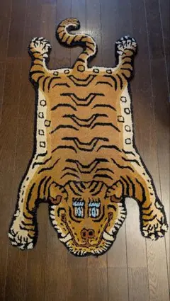 チベタンタイガーラグ　Sサイズ