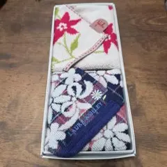 Laura Ashley 花柄タオルハンカチ 2枚セット