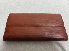 LOUIS VUITTON エピ ポルトフォイユ サラ長財布