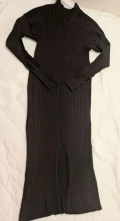 SITY SHOP ブラウンリブ編みVネックワンピース　ウール100%