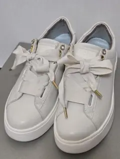 Item thumbnail for item b9dc1249-5f1e-4656-aca2-364259ce80f0