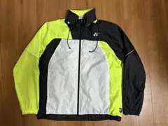 YONEX ウィンドブレーカー 帽子付 背中部分メッシュ裏地　袖背中に反射材付