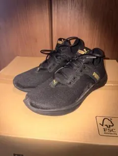 PUMA SOFTRIDE スニーカー ブラック ゴールド