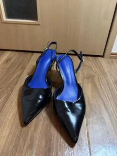 CHARLES & KEITH ブラック ハイヒール　美品