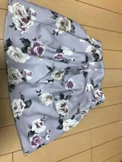 花柄台形スカート