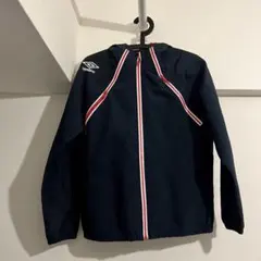 umbro アンブロ ウィンドブレーカー ネイビー　スポーツウェア　ブルゾン