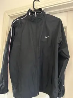 Nike レディースジャケットとパンツセット 黒