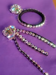 ジャンティのアシンメトリーでとてもユニークでお洒落なイヤリ ングです。