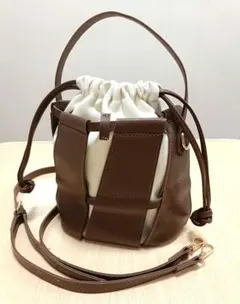 【ほぼ未使用★美品】ブラウンとアイボリーのショルダーバッグ