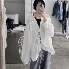 シャーリング変形シャツ