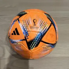 アディダスadidasサッカーボール 4号球 FIFA2022