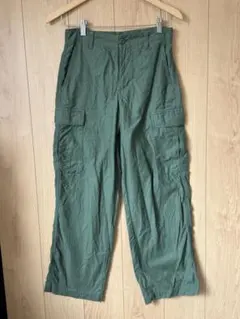 ユニクロ ワイドストレートカーゴパンツ グリーン Sサイズ