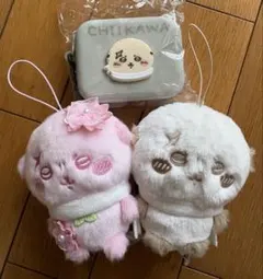 ちいかわ　ラッコ　ぬいぱれっと　ミニシリコンポーチ　ミルクいろ　さくらいろ