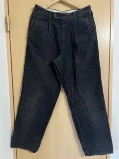 コーデュロイパンツ