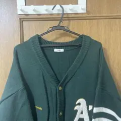 【Perushu×MLBコラボ】 カーディガン オーバーサイズ ビックロゴ 野球のサムネイル
