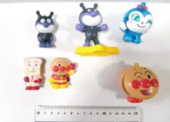 アンパンマン 玩具　フィギュア 5点セット カスタネット1点　まとめ売り