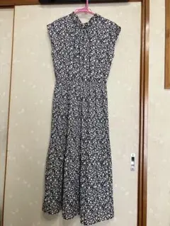 花柄 ノースリーブ　ロングワンピース レイカズン