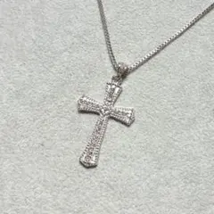 クリアビジュークロスクラシックデザイン十字架ロザリオネックレス シルバーカラー