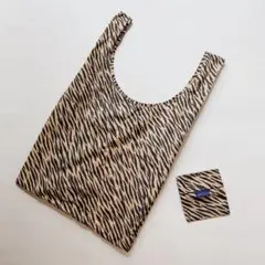 美品　BAGGU バグゥ タイガーストライプ standard