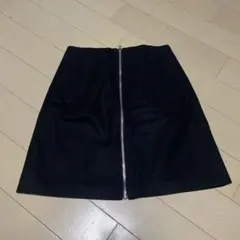 【マカフィー】黒タイトスカート ジッパー前開きのサムネイル