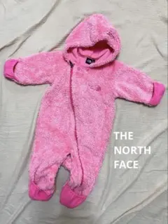 THE NORTH FACEピンクのもこもこロンパース