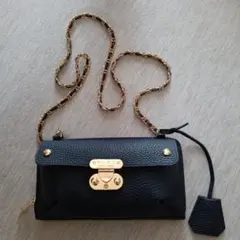 admj チェーンウォレット ADMJアクセソワクロコ型押しチェーンウォレット財布 牛革前