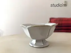 studio m’高台付き 花輪小鉢