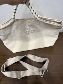 Alo yoga シルバー トートバッグ 軽量 ジム ヨガ 旅行 エコバッグ