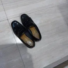 ル タロンタッセル付き黒ローファー