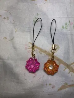ハンドメイド レジン キーホルダー 花形 2個セット