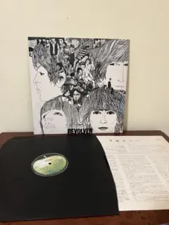 1969年Apple AP-8443 洋楽レコード　ビートルズ リボルバー 1969年Apple AP-8443 洋楽レコード ビートルズ リボルバー - メルカリ