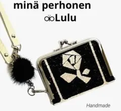 ミナペルホネン⚮̈希少Lulu がま口カード入れブラック ファー付リールストラップ