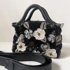 極美品 ジャマンピュエッシュ 2WAY花刺繍バッグ ハンドバッグ2023 黒系のサムネイル