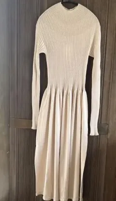 UNIQLO U 3Dメリノリブワンピース