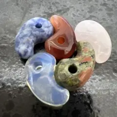 Item thumbnail for item 7425bf5a-2a47-44a5-97a2-6bf854072dbd