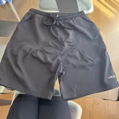 FILA 黒 ハーフパンツ サイドポケット付き