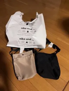 新品【niko and ...】ニコアンド サコッシュ 2点ブラック＆ベージュ