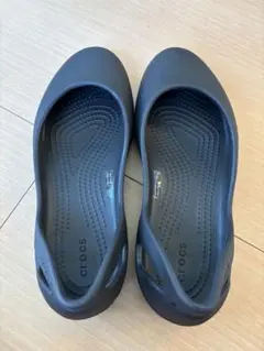 CROCS ブラック フラットシューズ
